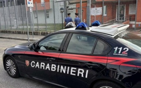 Folle inseguimento dal supermercato al Satellite: arrestato uno dei fuggitivi