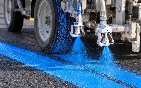 Strisce blu: raccolta firme contro il pass per i residenti a 25 euro